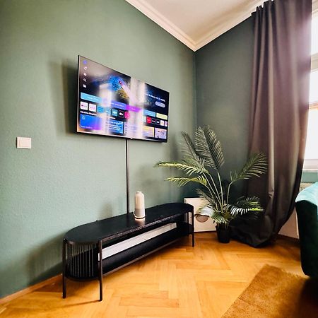 Rebelrents #4 Design Trifft Komfort - Einzigartiges Ferienapartment In Der Nahe Des Hauptbahnhofs Halle  Eksteriør billede