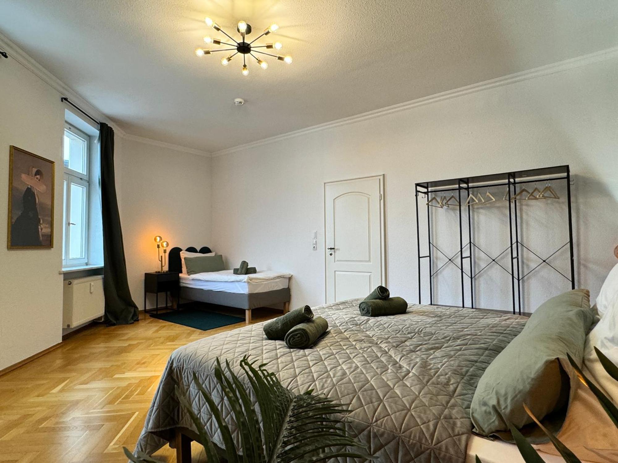 Rebelrents #4 Design Trifft Komfort - Einzigartiges Ferienapartment In Der Nahe Des Hauptbahnhofs Halle  Eksteriør billede