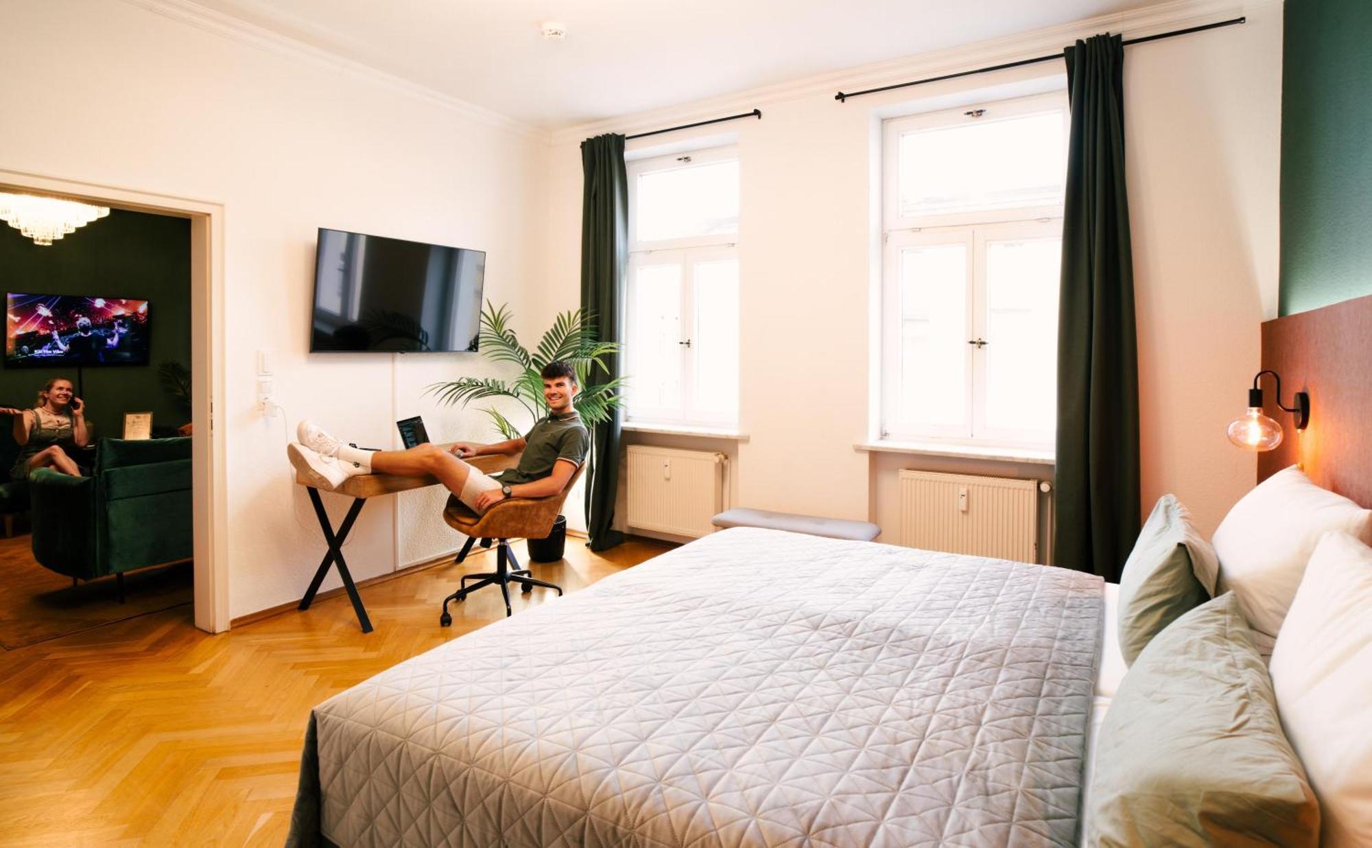 Rebelrents #4 Design Trifft Komfort - Einzigartiges Ferienapartment In Der Nahe Des Hauptbahnhofs Halle  Eksteriør billede